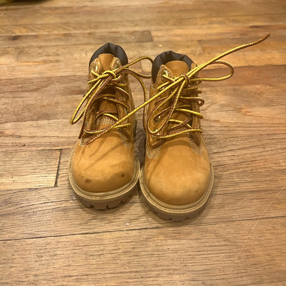 Timberland Kids Boots in Tan and Brown
